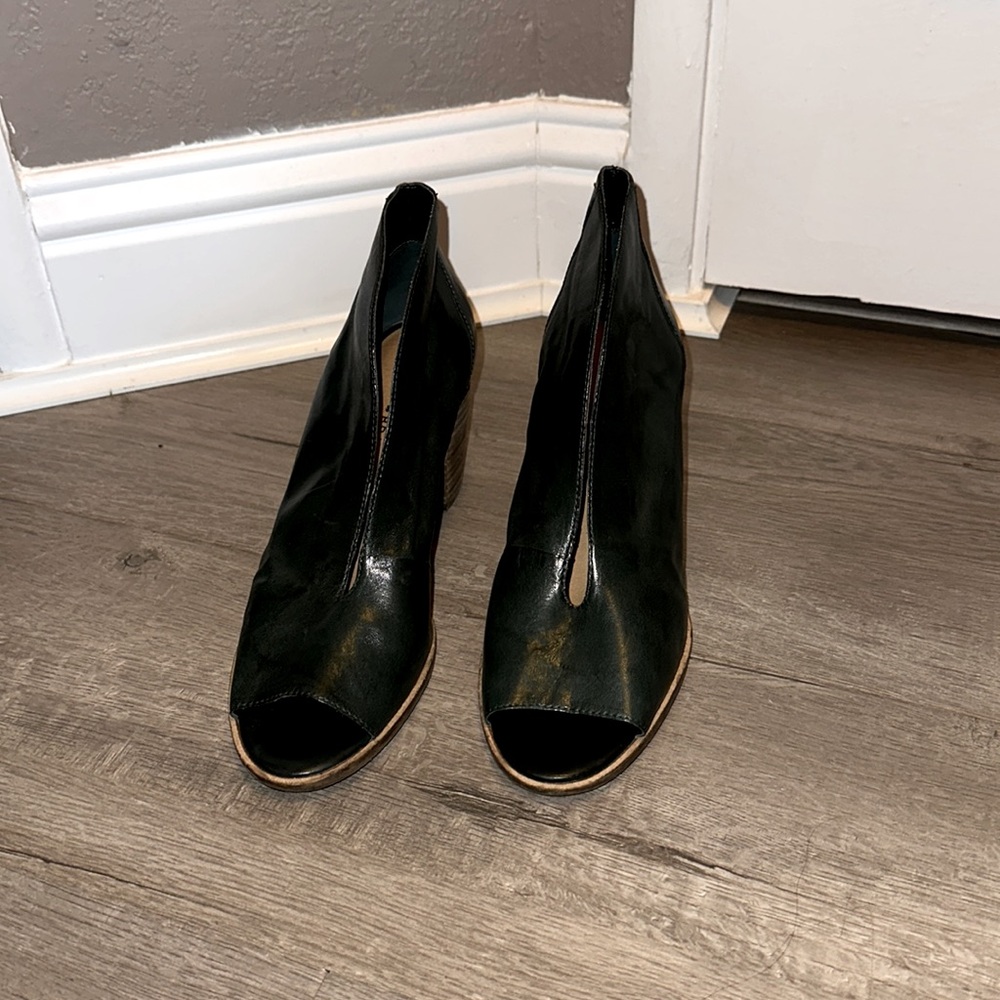 Lucky brand - block heel green open toe